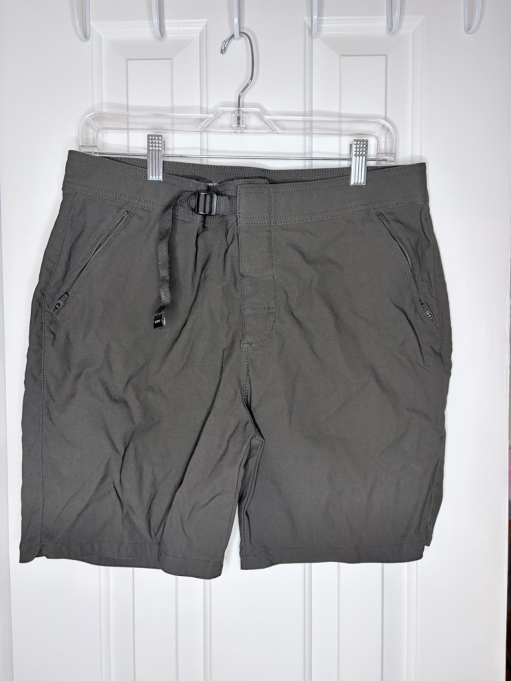 Prana athletic Men's olive green Relaxed Waist Shorts